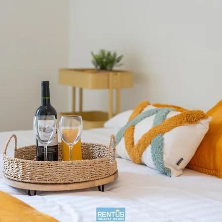 Zwem & Zen - Spacious With Outdoor Pool شقة *